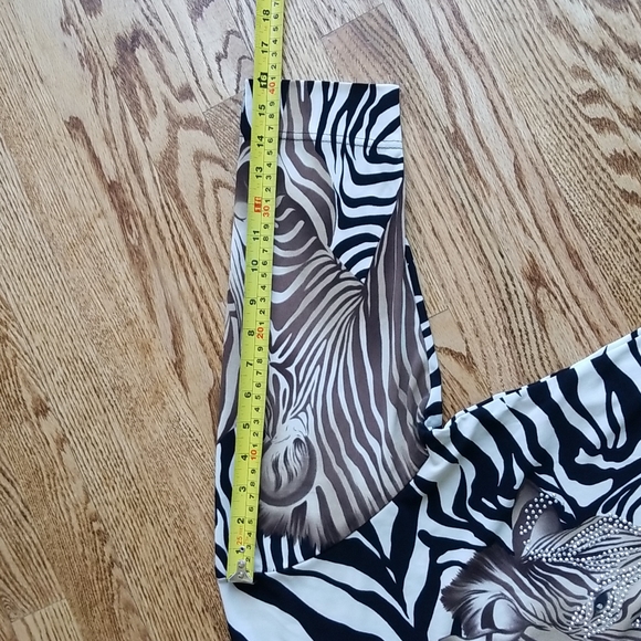 (M) Jackets Galore by John Farah Zebra Print 3/4 Sleeve Top ❤ Bejeweled - Picture 3 of 7